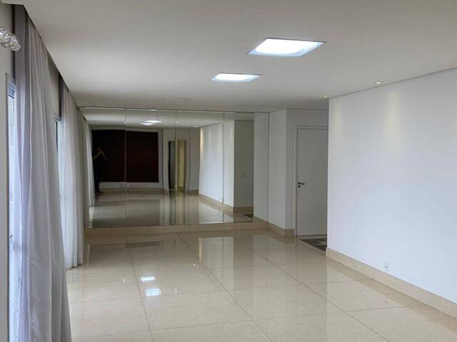 #618 - Apartamento para Venda em Santana de Parnaíba - SP