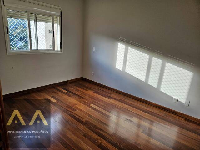 #670 - Apartamento para Venda em Santana de Parnaíba - SP